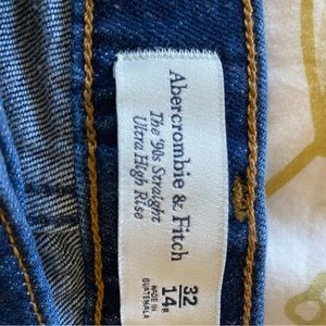 Abercrombie & Fitch jeans.